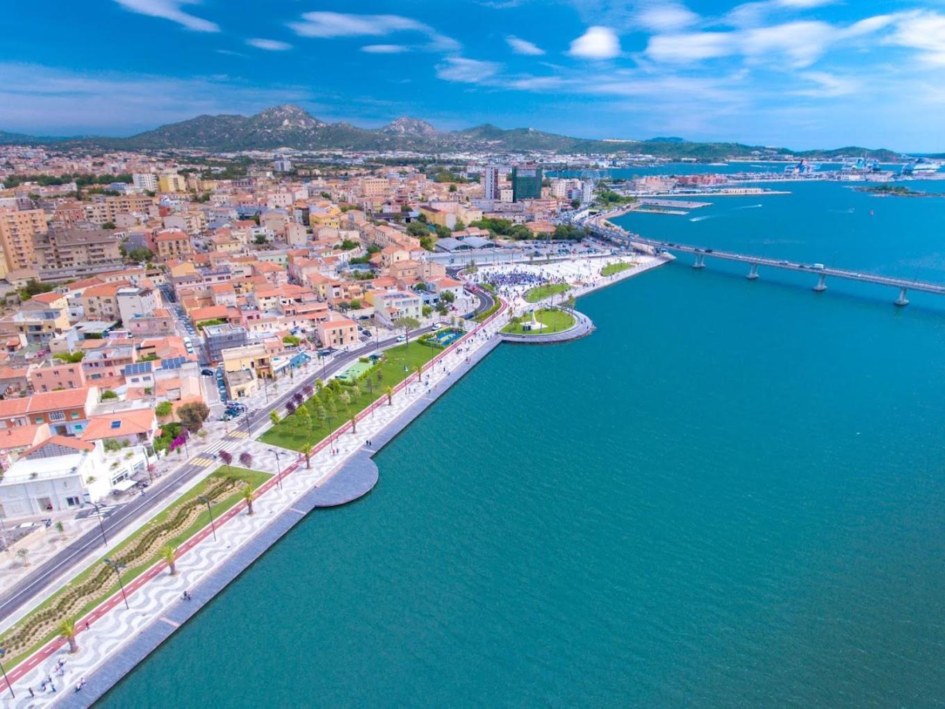 Rh Lifestyle Rooms & Suites Όλμπια Εξωτερικό φωτογραφία