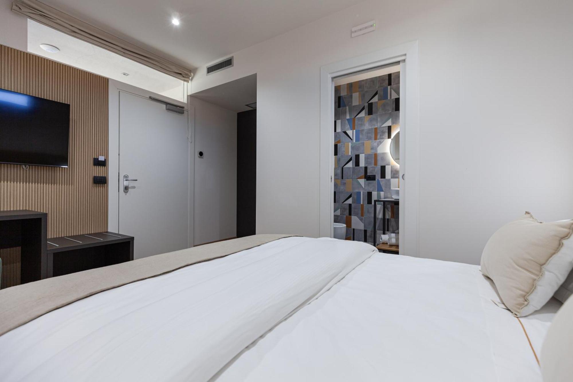 Rh Lifestyle Rooms & Suites Όλμπια Εξωτερικό φωτογραφία