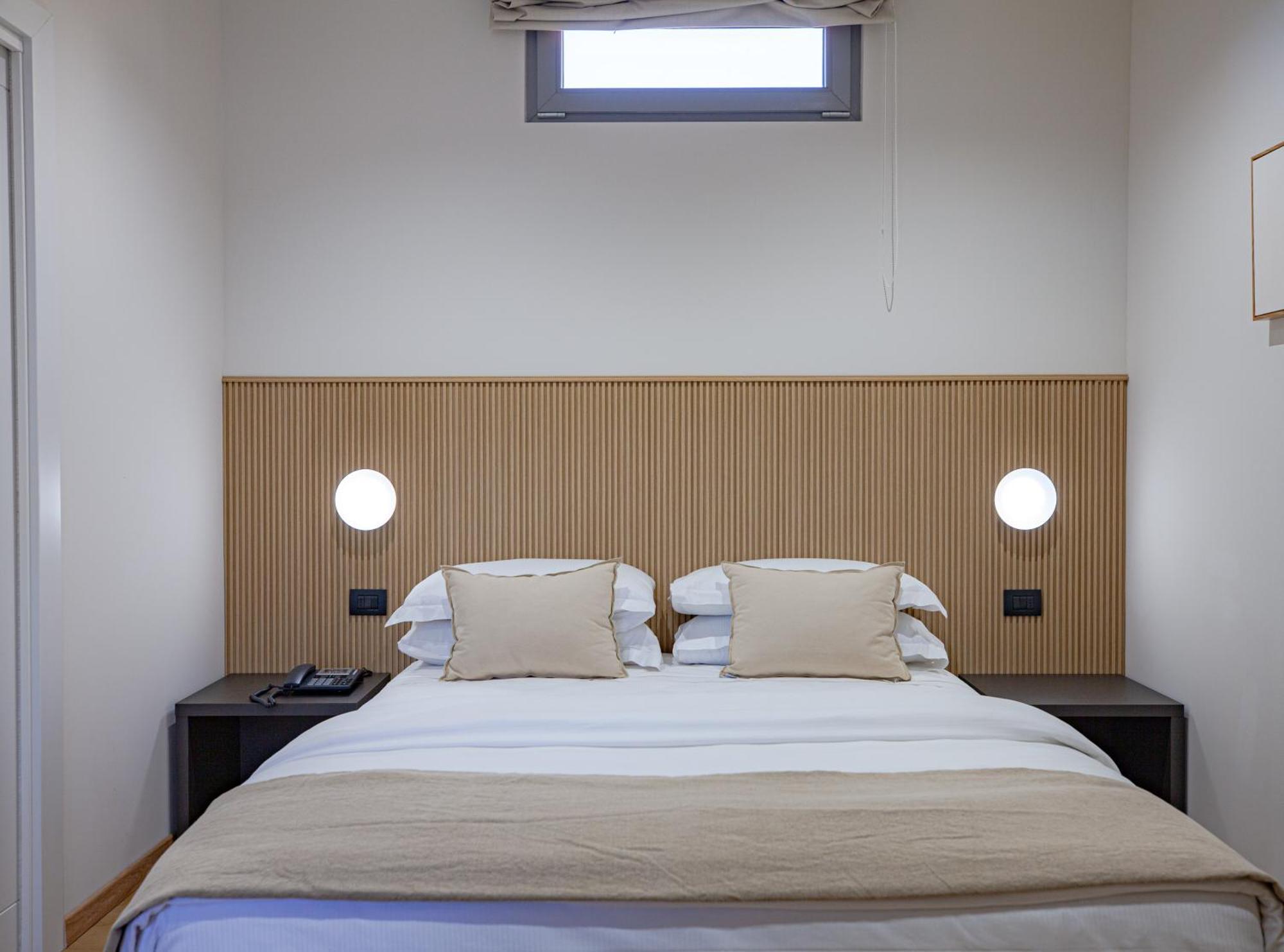 Rh Lifestyle Rooms & Suites Όλμπια Εξωτερικό φωτογραφία