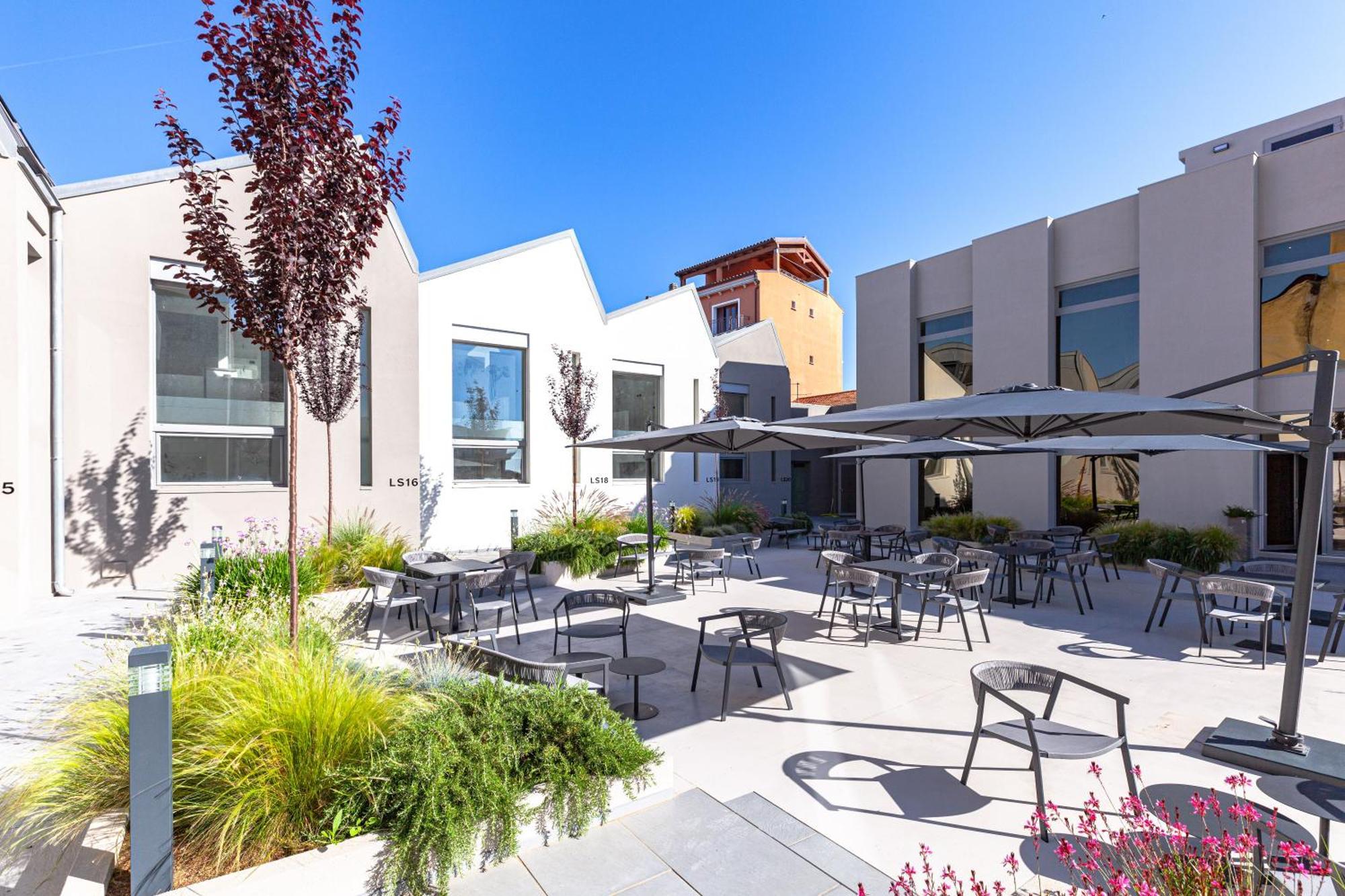 Rh Lifestyle Rooms & Suites Όλμπια Εξωτερικό φωτογραφία
